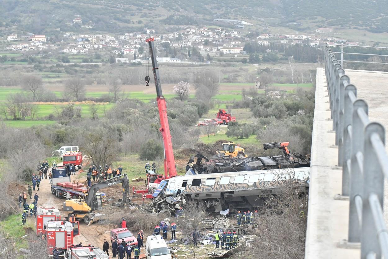 Accidentul feroviar din Grecia. Acuzații grave după ciocnirea frontală a trenurilor care se deplasau pe aceeași linie: "Totul se face manual"