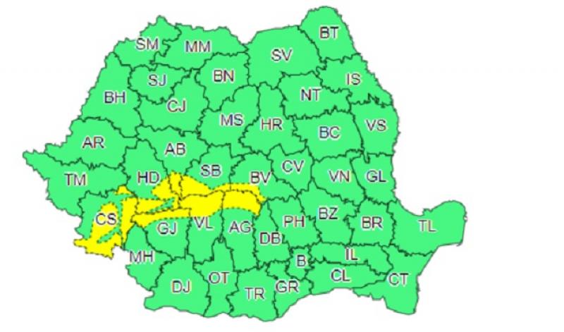 Se strică vremea! Avertizări de vânt, ploi şi ninsori în mai multe zone din ţară