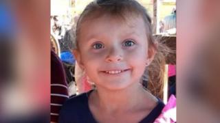 O fetiţă răpită din mall a fost găsită după 5 ani de căutări, când toate speranţele erau aproape stinse. Copila fusese dusă în Mexic