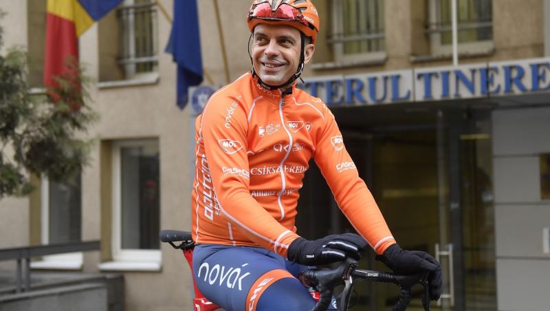 Eduard Novak, acuzat că şi-a premiat tatăl cu 112.000 euro pentru "participarea" la Jocurile Paralimpice Tokyo. Cum se apără ministrul Sportului