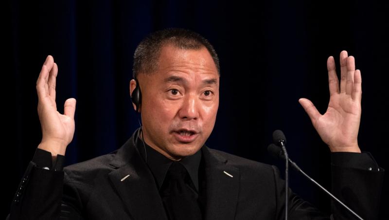 Miliardar chinez în exil, acuzat că a fraudat mii de investitori pentru a se îmbogăţi. Guo Wengui a fost arestat la New York
