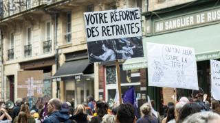 Zi decisivă în Franţa. Reforma pensiilor va fi supusă votului final