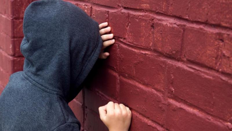 Bărbat de 62 de ani, acuzat că a agresat sexual un minor în timp ce mergea cu autobuzul, în Capitală. Copilul i s-a plâns acasă mamei