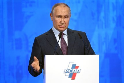 Putin faţă-n faţă cu oligarhii ruşi pentru prima dată de la startul războiului. A râs de sancţiunile Europei şi le-a cerut să nu-şi mai ascundă banii