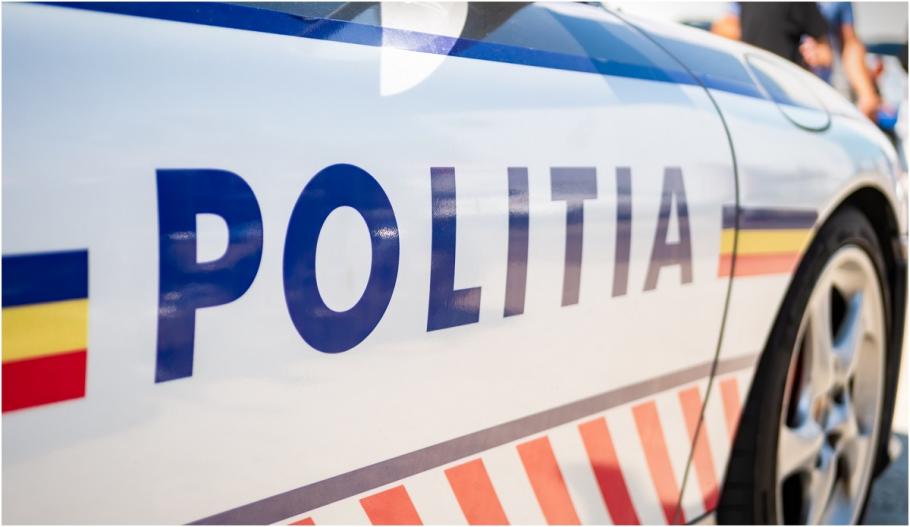 Bărbat de 43 de ani, amendat după ce a pulverizat "din greșeală" cu spray lacrimogen în Casa de Pensii din Alba Bărbat de 43 de ani, amendat după ce a pulverizat "din greșeală" cu spray lacrimogen în Casa de Pensii din Alba