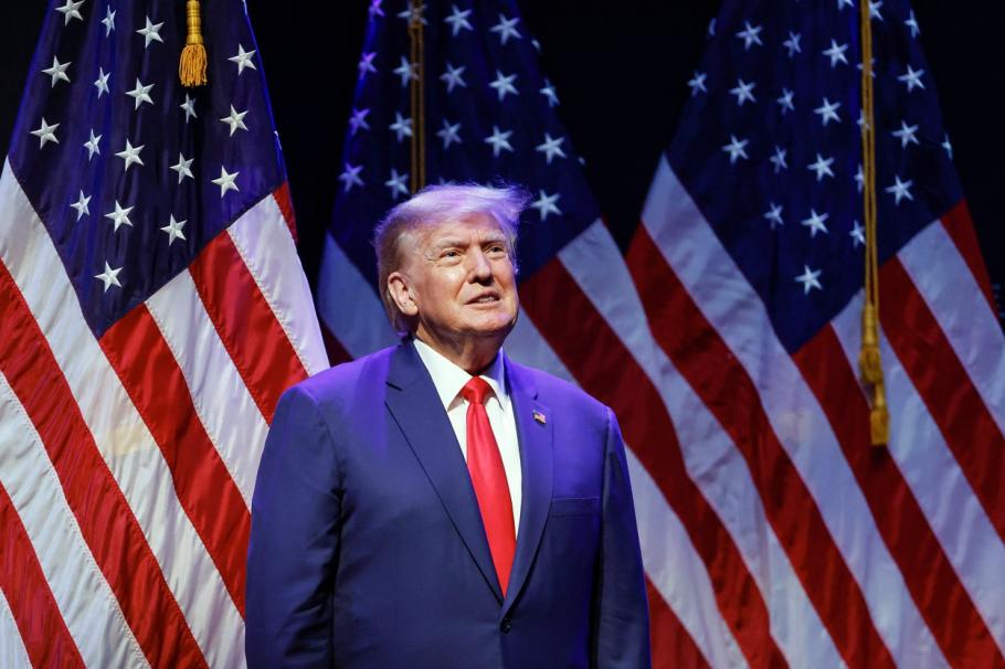 Donald Trump revine pe Facebook şi YouTube. Prima postare a fostului preşedinte al SUA după suspendarea din 2021 Donald Trump revine pe Facebook şi YouTube. Prima postare a fostului preşedinte al SUA după suspendarea din 2021