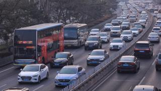 Taxiuri fără șofer. Două companii au primit aprobarea să ofere servicii de transport cu vehicule autonome în Beijing