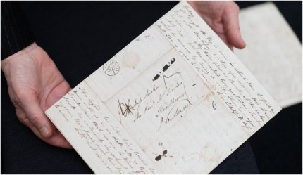 O epistolă rară pe care Jane Austen a scris-o pentru sora ei va fi expusă la fosta casă a autoarei