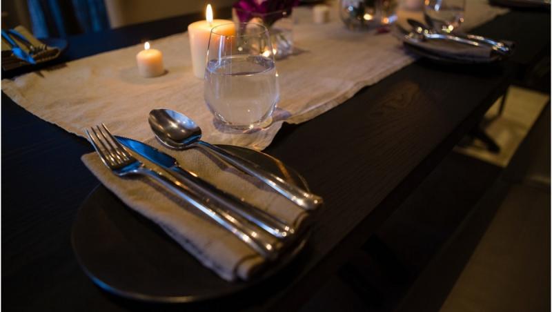 Restaurantele din Lyon sting lumina în semn de protest. Proprietarii cer plafonarea preturilor la curent