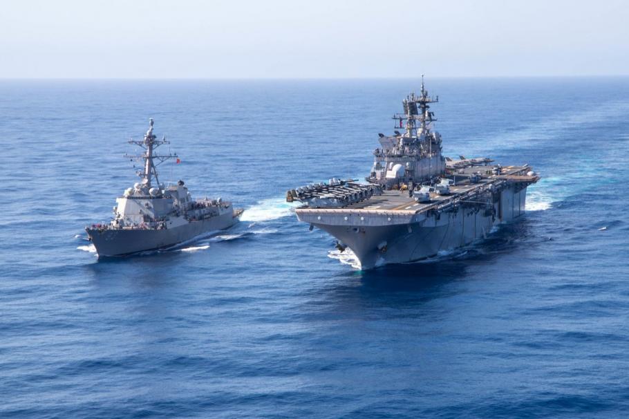 Beijingul susţine că o navă de război americană a SUA ar fi intrat în Marea Chinei de Sud: "Vom proteja cu hotărâre suveranitatea națională" Beijingul susţine că o navă de război americană a SUA ar fi intrat în Marea Chinei de Sud: "Vom proteja cu hotărâre suveranitatea națională"