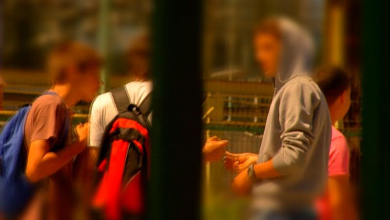Elevii care au ajuns dealeri cunoscuţi de droguri în şcoli. Cum erau recrutaţi şi zonele din Bucureşti în care operau
