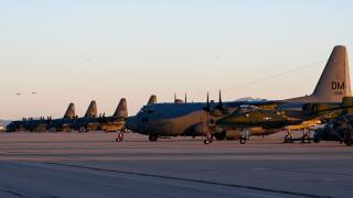 Planul armatei SUA vs China şi Rusia. Trimite avioane vechi  A-10 în Orientul Mijlociu şi mută avioane moderne în Europa şi Asia