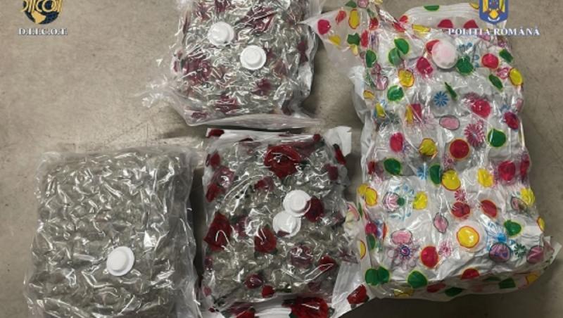 Kilograme de droguri trimise prin curier din Spania în România. Schema prin care suspecţii au încercat să păcălească autorităţile