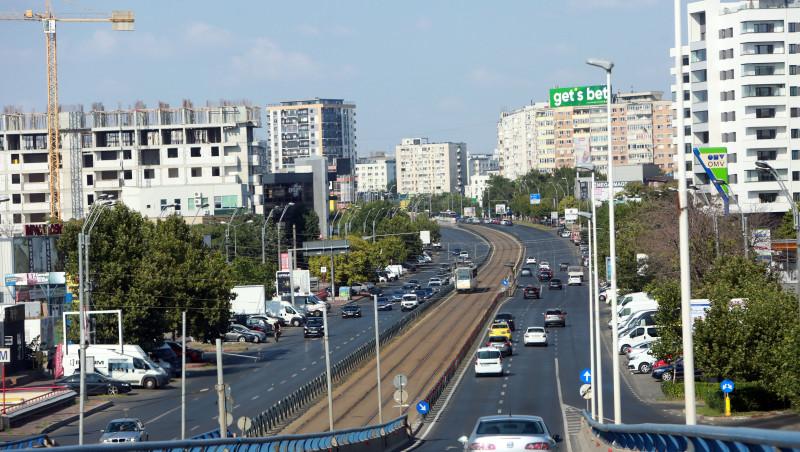 Analişti CFA: Preţurile din imobiliare sunt supraevaluate; depreciere a leului şi o inflaţie medie de 8,6% în următoarele luni