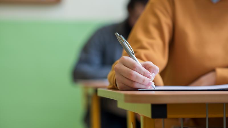 Simulare Bacalaureat 2023. Probele pentru elevii de clasa a XII-a încep luni, 27 martie