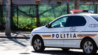 Polițist din București, prins în flagrant în timp ce lua o șpagă uriașă de la o femeie, pentru permisul de conducere