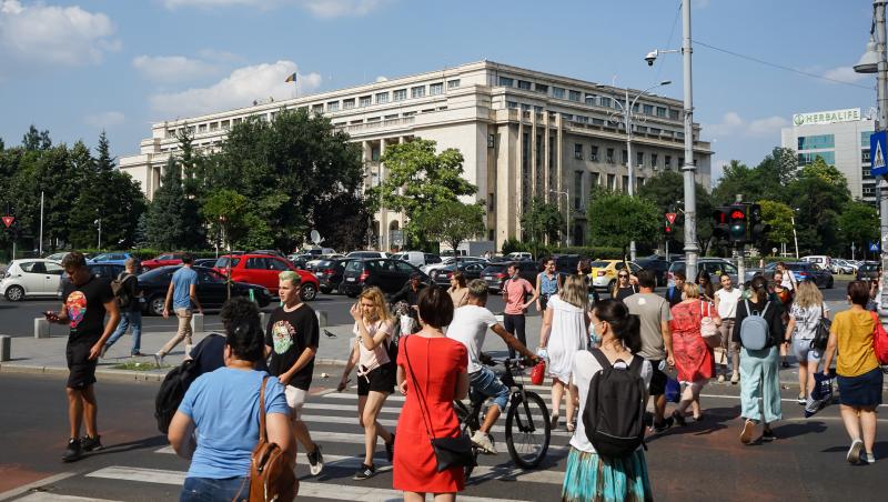 Cea mai căutată meserie din România. Salariul mediu net ajunge şi la 9.500 de lei