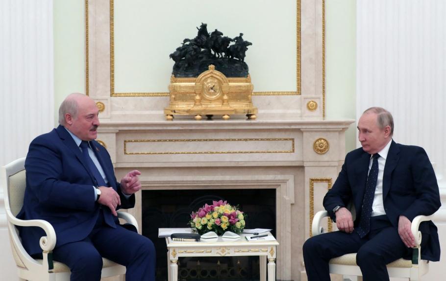 Putin anunţă că Rusia va staţiona arme nucleare tactice în Belarus Putin anunţă că Rusia va staţiona arme nucleare tactice în Belarus