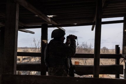 Ucraina susţine că a doborât 12 drone iraniene deasupra Kievului. Resturile au căzut peste un magazin, care a luat foc