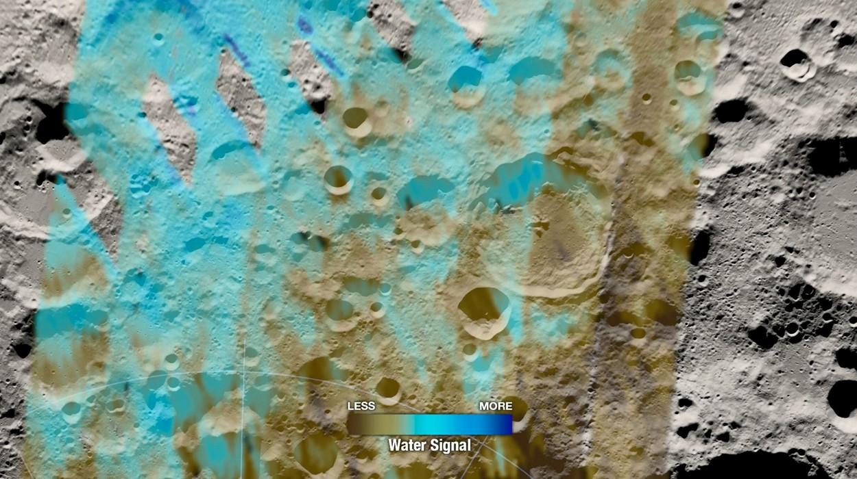 Descoperire importantă pe Lună după analiza a peste 100 de "sfere de sticlă minuscule", aduse pe Pământ în 2020