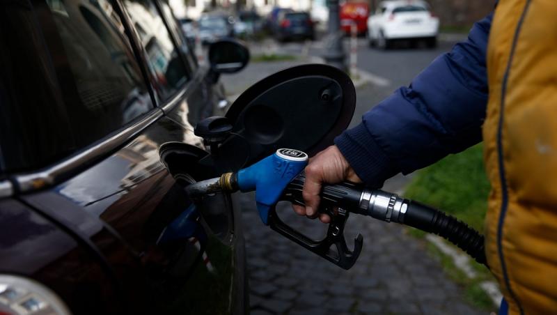 Care sunt preţurile la carburanţi astăzi, 28 martie 2023. Preţul la benzină a scăzut cu 3 bani pe litru