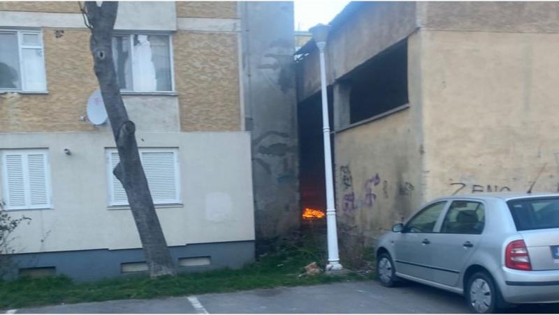 Un bărbat de 56 de ani a luat foc într-o centrală dezafectată, în timp ce încerca să se încălzească, în Piatra Neamţ