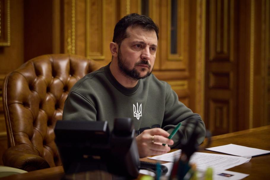 Zelenski l-a invitat pe Xi Jinping în Ucraina: "Suntem gata să-l primim aici" Zelenski l-a invitat pe Xi Jinping în Ucraina: "Suntem gata să-l primim aici"