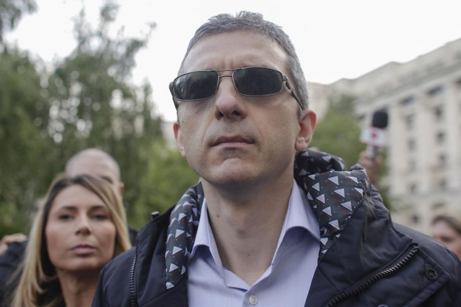 Dosarul Hexi Pharma închis de CAB, după ce faptele s-au prescris; doi directori scapă de condamnări Dosarul Hexi Pharma închis de CAB, după ce faptele s-au prescris; doi directori scapă de condamnări