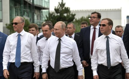 "Putin e Satana. El şi Medvedev sunt nişte liliputani terminaţi". Înregistrarea în care doi oligarhi ruşi îl critică pe liderul de la Kremlin