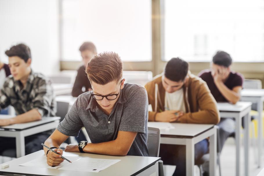 ANOSR, amendamente la Legile Educaţiei: Forma actuală permite prescrierea abaterii de la normele de etică, prin plagiat ANOSR, amendamente la Legile Educaţiei: Forma actuală permite prescrierea abaterii de la normele de etică, prin plagiat