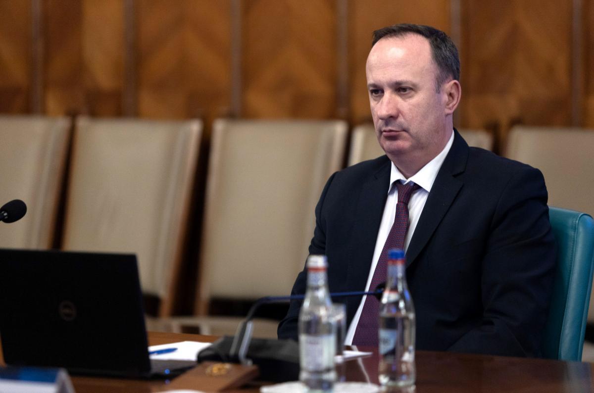 Adrian Câciu, ministrul finanțelor Adrian Câciu, ministrul finanțelor