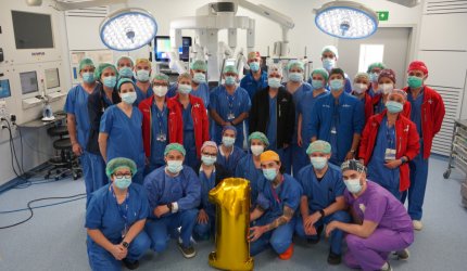 Cum a fost realizat un transplant pulmonar cu ajutorul unui robot cu 4 braţe, în Spania. Noua tehnică, mai puţin dureroasă