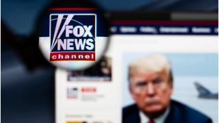 Fox News, cel mai urmărit canal de ştiri din SUA, va plăti 787 de milioane de dolari pentru că a răspândit minciuni legate de alegeri