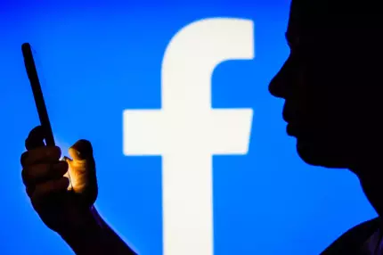 Bărbat din Râmnicu Vâlcea, reţinut după ce şi-a ameninţat vecinii pe Facebook Bărbat din Râmnicu Vâlcea, reţinut după ce şi-a ameninţat vecinii pe Facebook
