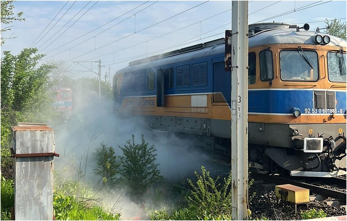 Incendiu izbucnit la locomotiva unui tren de marfă din Prahova
