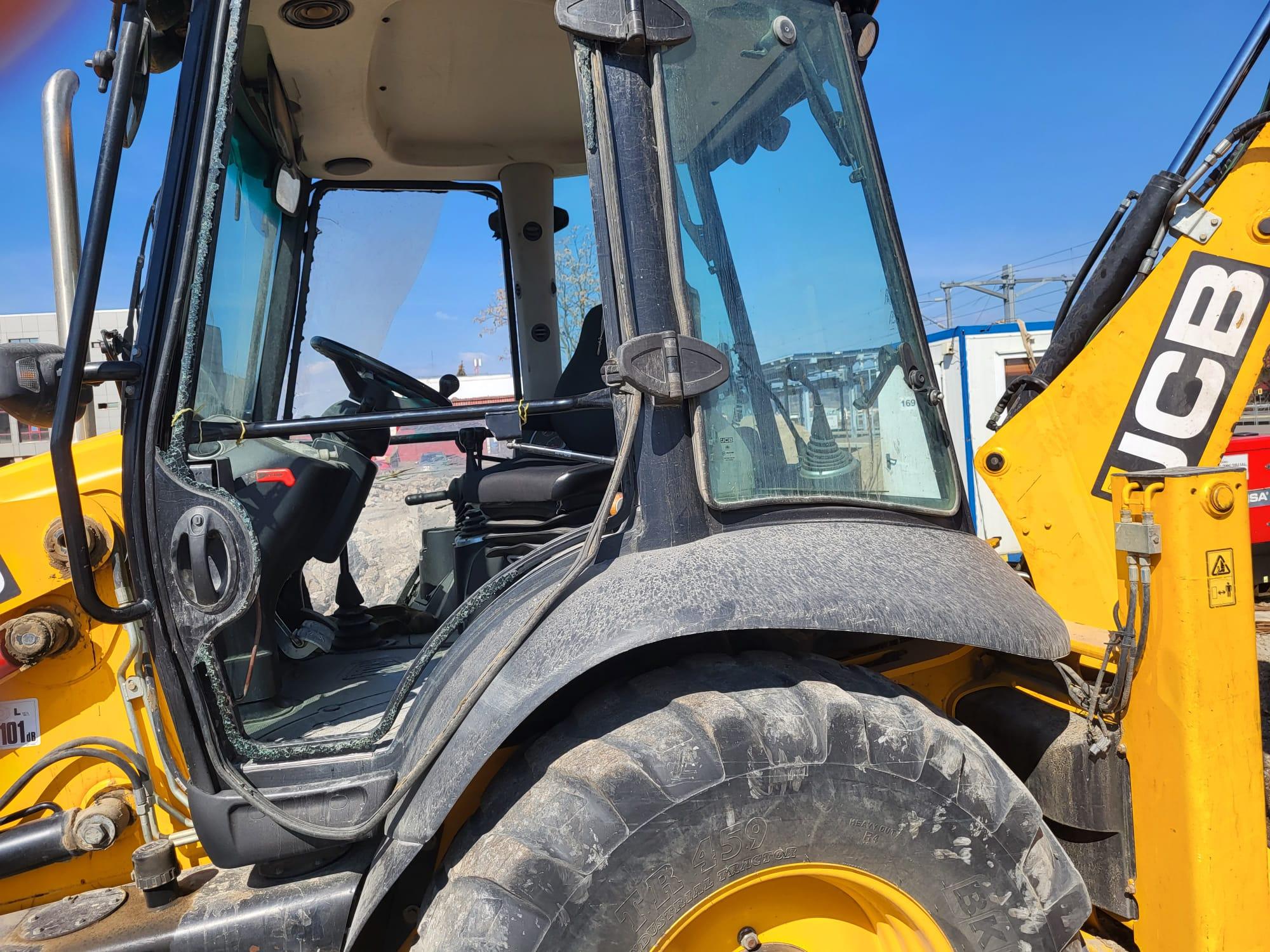 Cu cât vinde ANAF un excavator