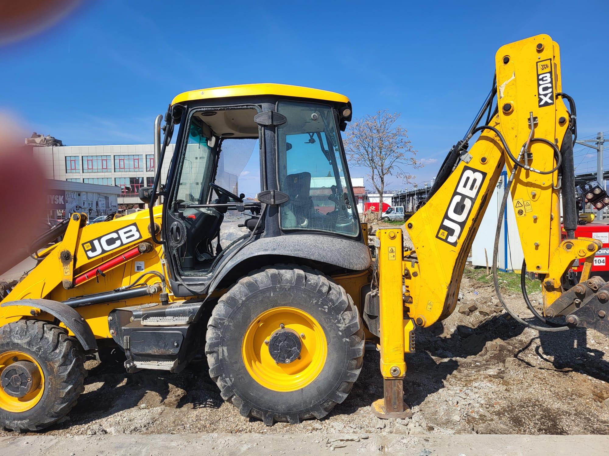 Cu cât vinde ANAF un excavator