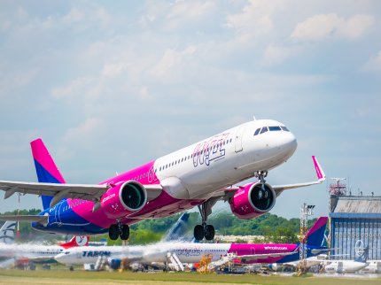 Primele zboruri Wizz Air vor decola curând de pe noul aeroport din Braşov