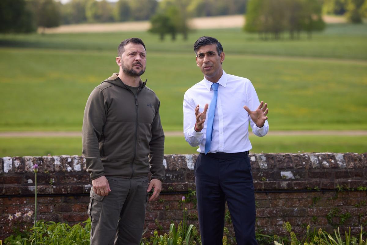 Volodimir Zelenski și Rishi Sunak președintele Ucrainei Volodimir Zelenski și premierul britanic Rishi Sunak