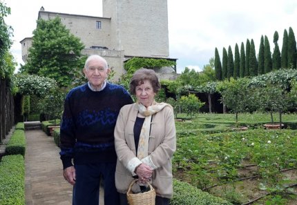 Au vrut o casă în Italia, dar s-au ales cu un castel. Doi soţi au pus bazele unei afaceri de lux printre ruine