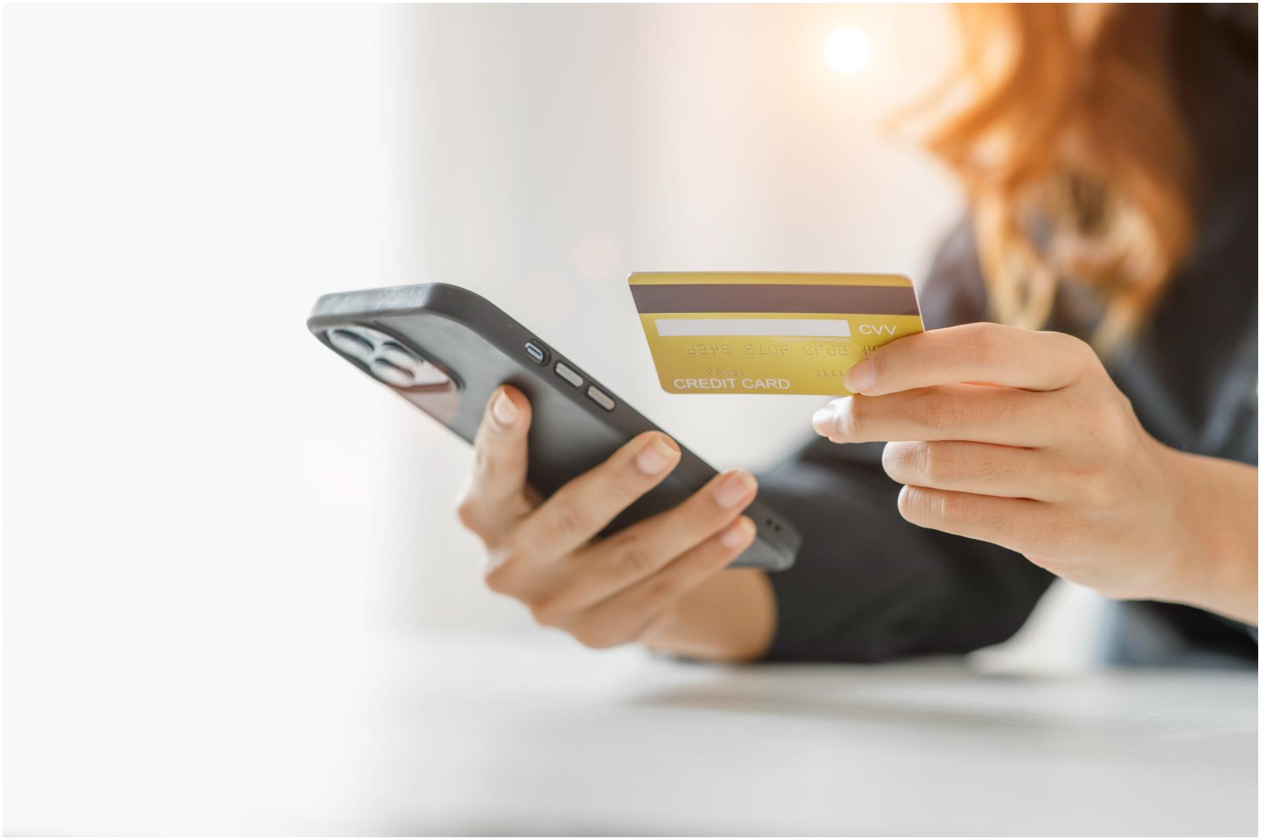 11 bănci din România, amendate pentru practici înșelătoare de calcul al ratelor