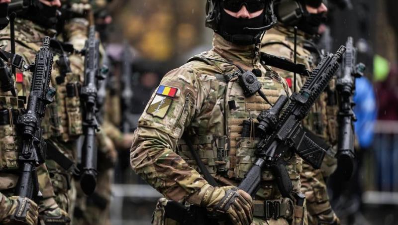 Ciucă sugerează reintroducerea serviciului militar obligatoriu: "Trebuie să se revină la armate de masă pentru a face faţă unui război pe scară largă"