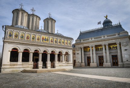 Sfinţii Constantin şi Elena, sărbătoriţi astăzi de mii de creştini. Programul ceremoniilor de la Catedrala Patriarhală