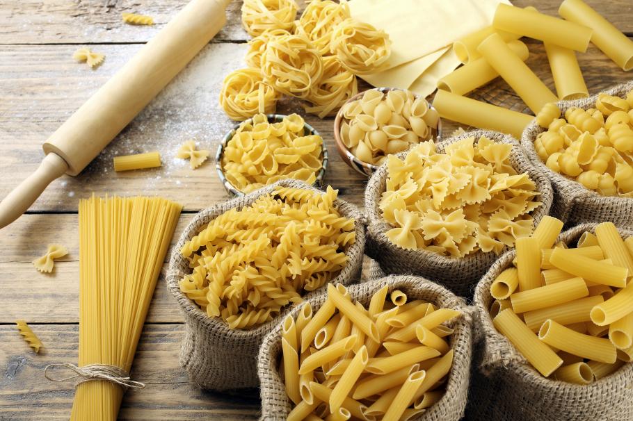 Cel mai iubit aliment al Italiei a ajuns la preţuri ameţitoare. Şedinţă de urgenţă convocată la Guvern din cauza pastelor făinoase Cel mai iubit aliment al Italiei a ajuns la preţuri ameţitoare. Şedinţă de urgenţă convocată la Guvern din cauza pastelor făinoase