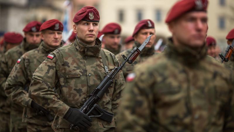 Polonia vrea să-și construiască "cea mai puternică armată terestră din Europa în următorii 2 ani". Planul guvernului de la Varșovia