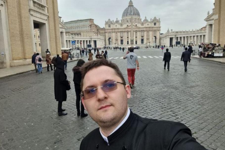 Un român dezvăluie cât câştigă ca profesor în Austria. Cezar, despre salariile dascălilor din România: "MI-ZE-RA-BIL" Un român dezvăluie cât câştigă ca profesor în Austria. Cezar, despre salariile dascălilor din România: "MI-ZE-RA-BIL"