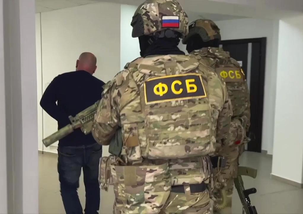 FSB: 7 agenţi ucraineni care plănuiau să-l asasineze pe guvernatorul Crimeei au fost arestaţi