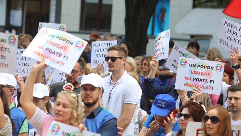 Cum arată OUG pentru majorările de salarii din Educație. Coaliția de guvernare face "apel la responsabilitate"