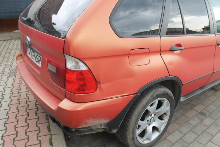 BMW X5 scos la licitație de ANAF