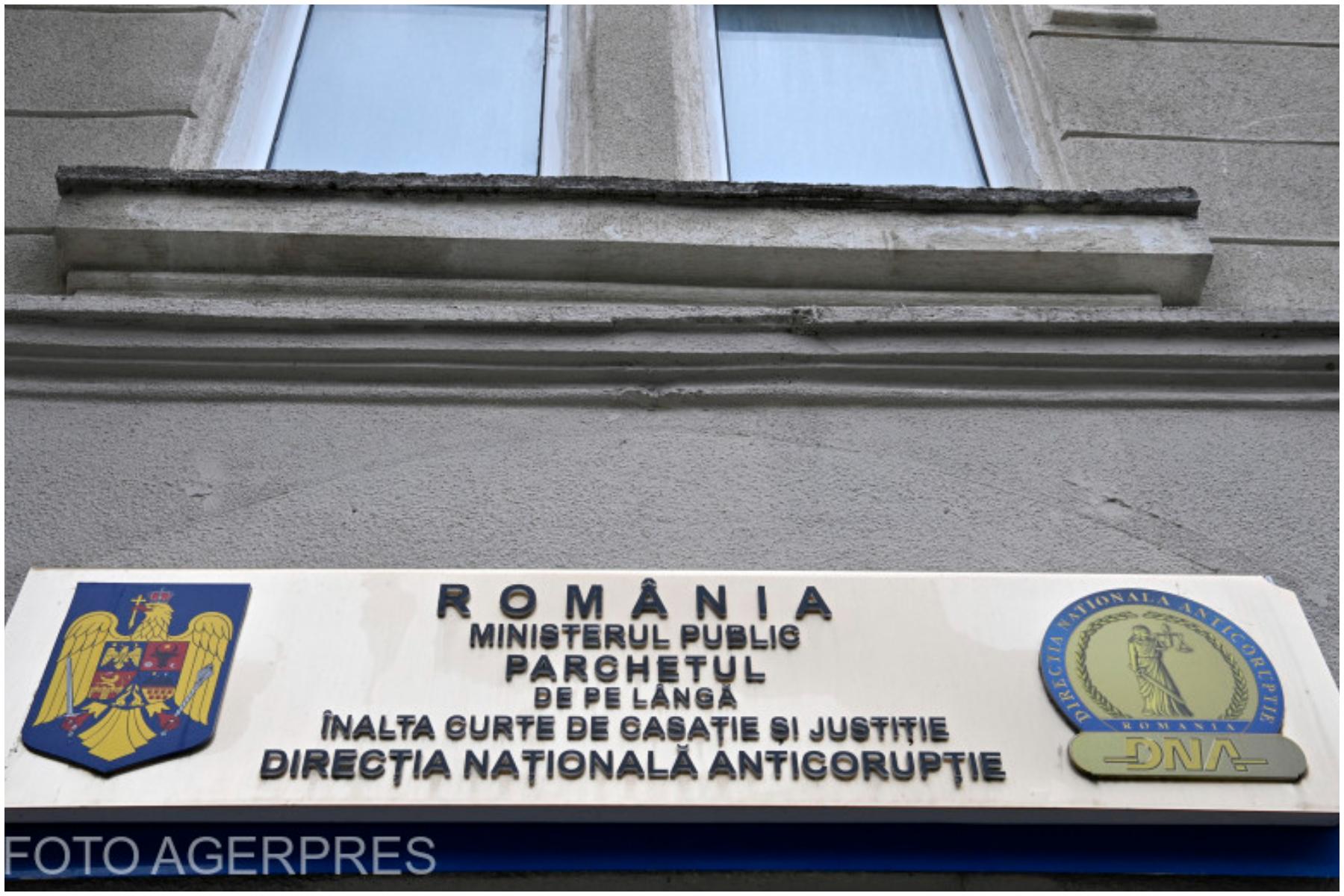 Anton Valeriu, primarul din Corbeanca, şi nepotul său, reţinuţi de DNA. Ar fi încasat o mită de 1,4 milioane de euro